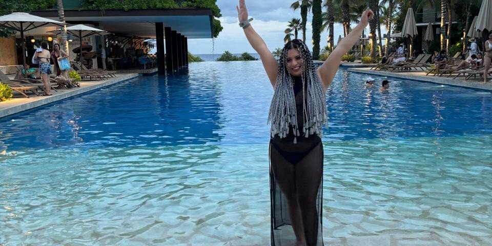 Clientes felices en la playa